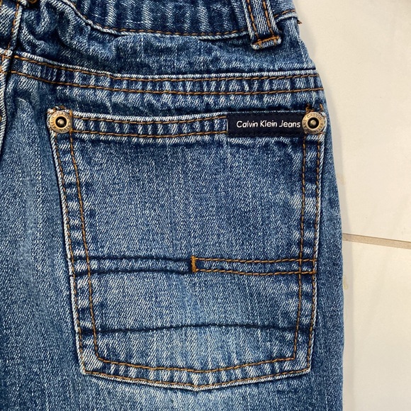 Calvin Klein Jeans - Picture 2 of 5